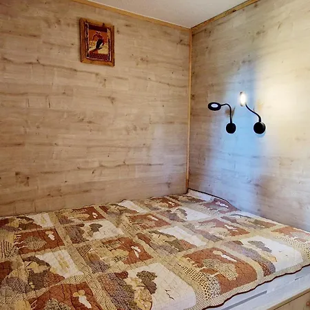 T2 Avec Terrasse, Proche Pistes, Parking Gratuit La Plagne